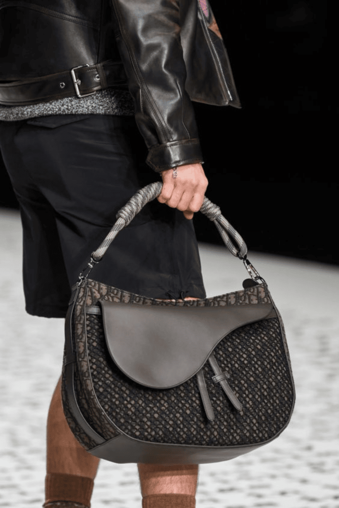 dior-maxi-sac-sweetbag