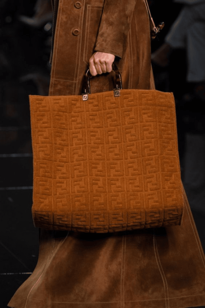 fendi-maxi-sac-sweetbag