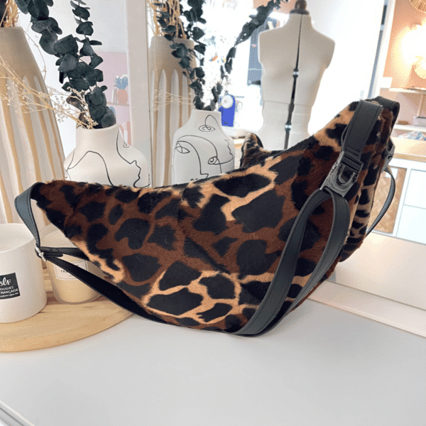 dos-sac-banane-leopard